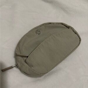 Lululemon pouch